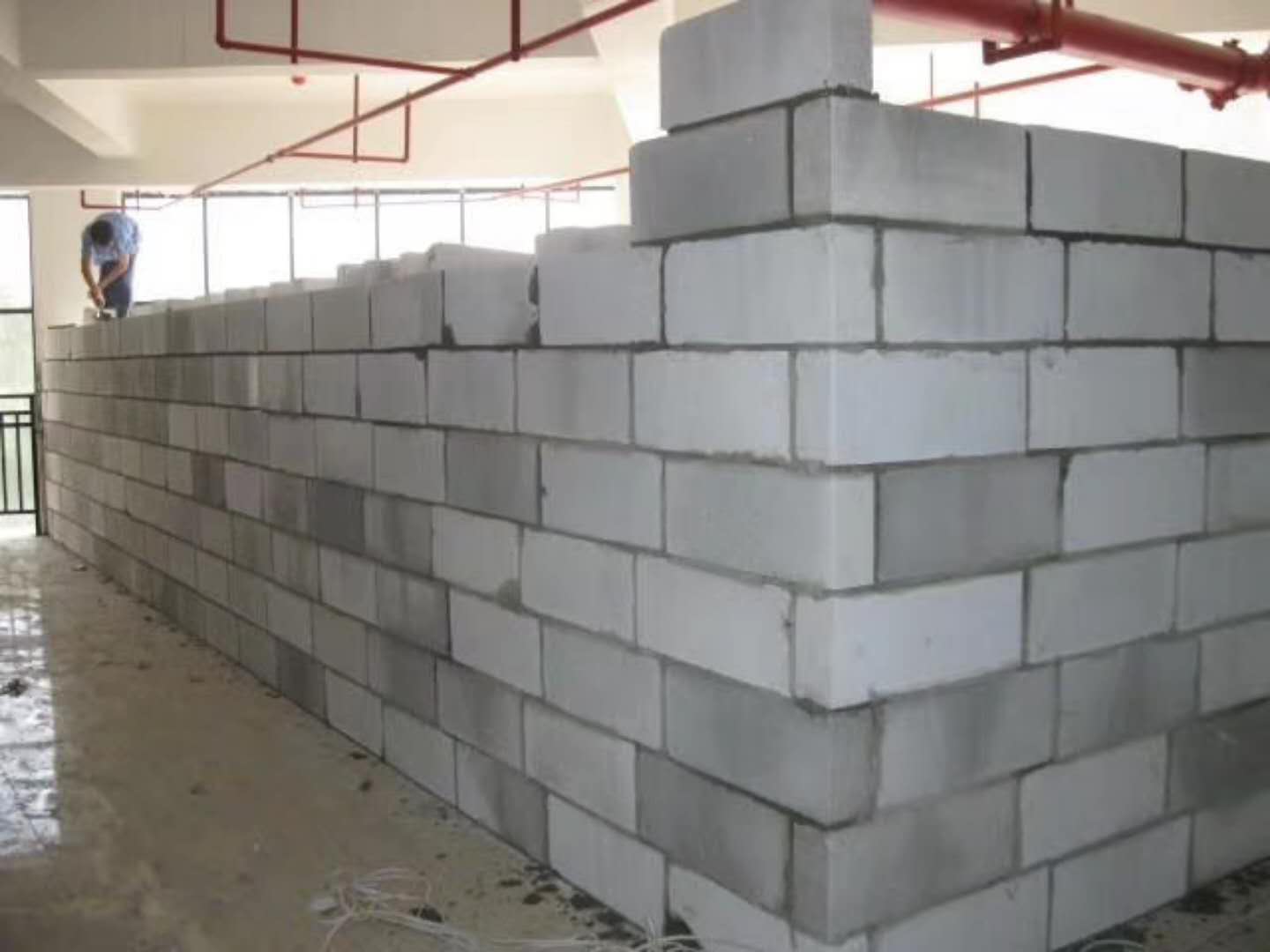 历下蒸压加气混凝土砌块承重墙静力和抗震性能的研究